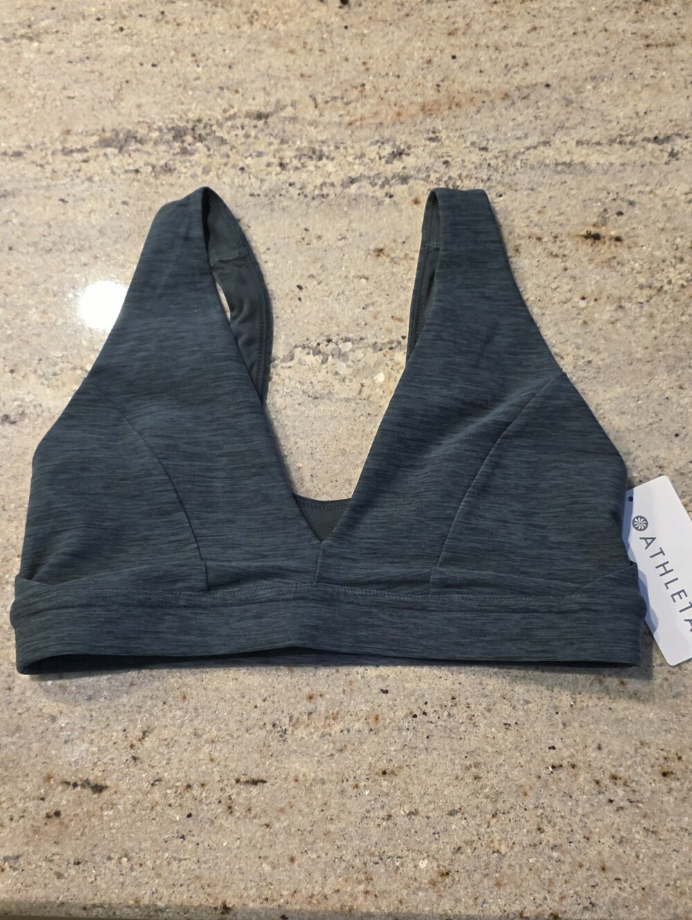 Athleta Pine Heather Green Wrap Front Sports Bra Size XS For  D-DD Cup. NWT.